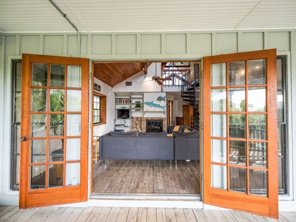 Anna Maria Walk to Beach 2 Bedrooms Plus Loft Home Sleeps 8