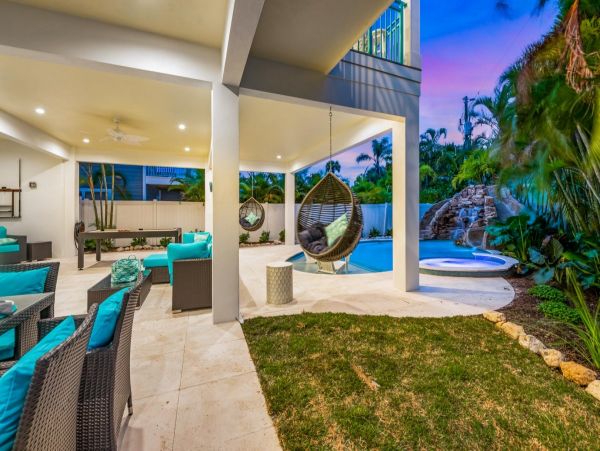 Luxury Siesta Key Five Bedroom Vacation Pool Home Sleeps 15