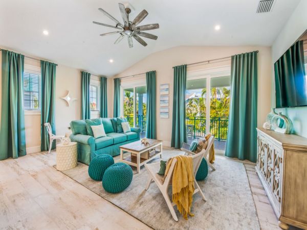 Luxury Siesta Key Five Bedroom Vacation Pool Home Sleeps 15