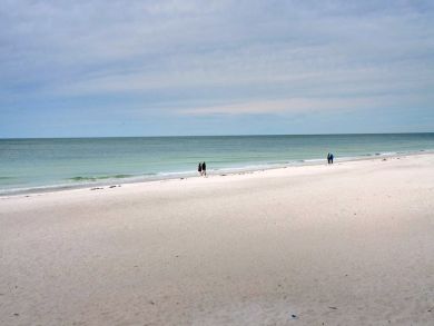 Best Value Holmes Beach Vacation Condo Sleeps 6 Guests