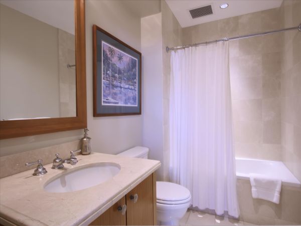Wailea Luxury Vacation Rental Condo Three Bedrooms Sleeps 8