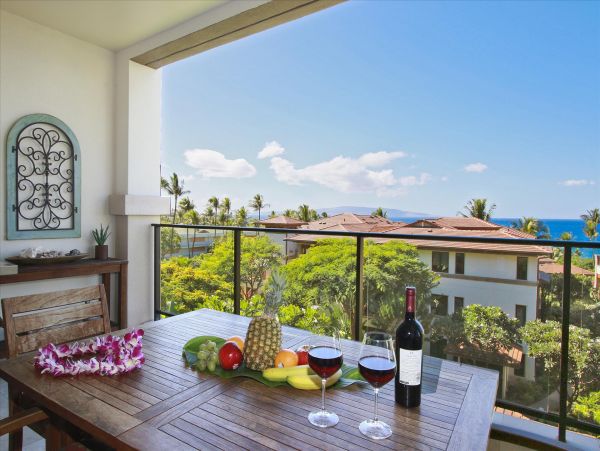 Wailea Luxury Vacation Rental Condo Three Bedrooms Sleeps 8
