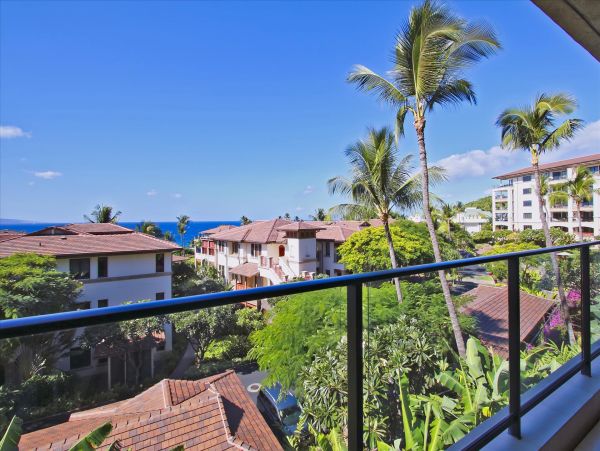 Wailea Luxury Vacation Rental Condo Three Bedrooms Sleeps 8