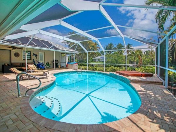 Three Bedroom Home on Sanibel with Private Pool on East End