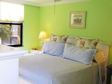 Siesta Key Vacation Rental Three Bedrooms Walk Out to Beach