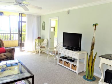 Siesta Key Vacation Rental Three Bedrooms Walk Out to Beach