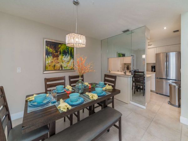 Short Walk to Beach Marco Island Vacation Home Private Pool