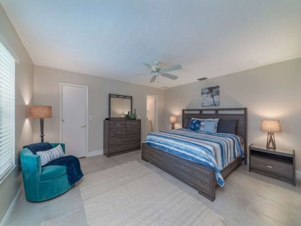 Short Walk to Beach Marco Island Vacation Home Private Pool