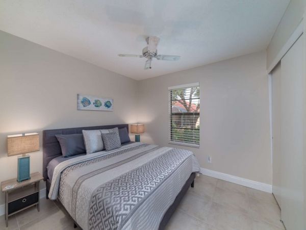 Short Walk to Beach Marco Island Vacation Home Private Pool