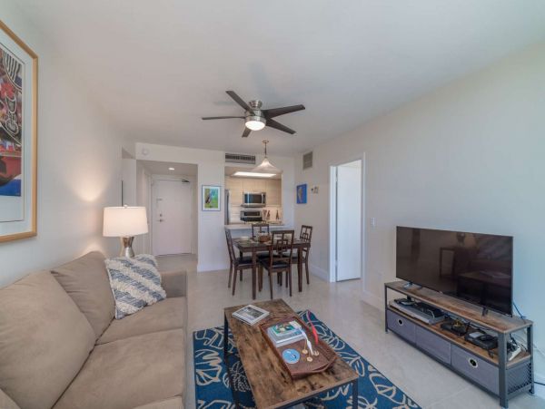Marco Island 2 Bedroom Vacation Condo Private Beach Access