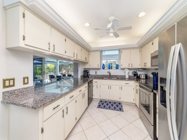 Marco Island Vacation Home Caged Pool & Short Walk to Beach