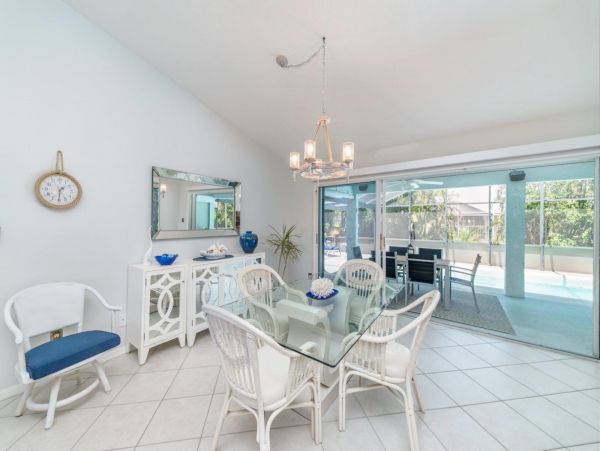 Marco Island Vacation Home Caged Pool & Short Walk to Beach