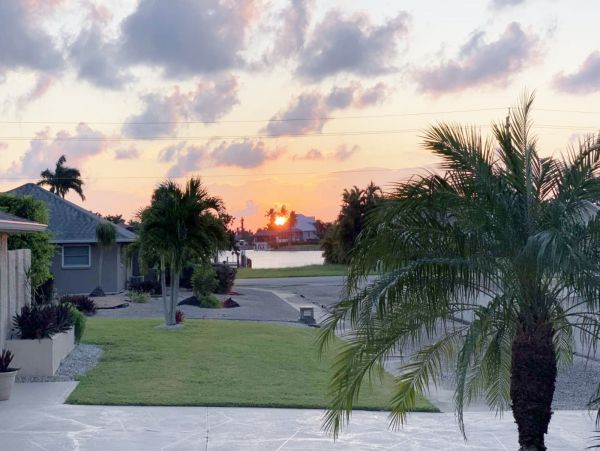 Marco Island Vacation Home Caged Pool & Short Walk to Beach