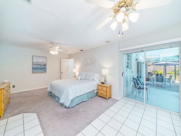 Marco Island Vacation Home Caged Pool & Short Walk to Beach