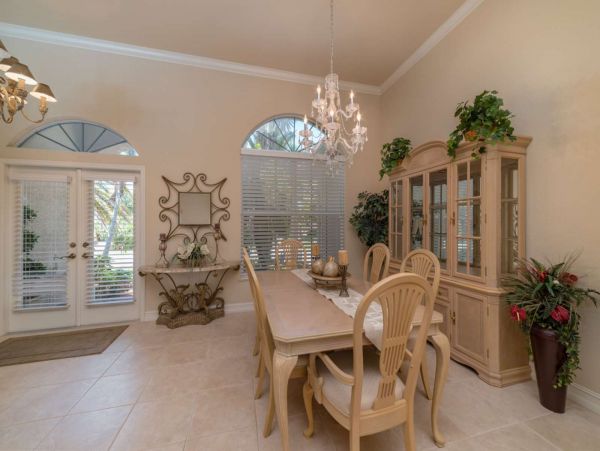 Marco Island Three Bedroom Plus Den Makes Four!