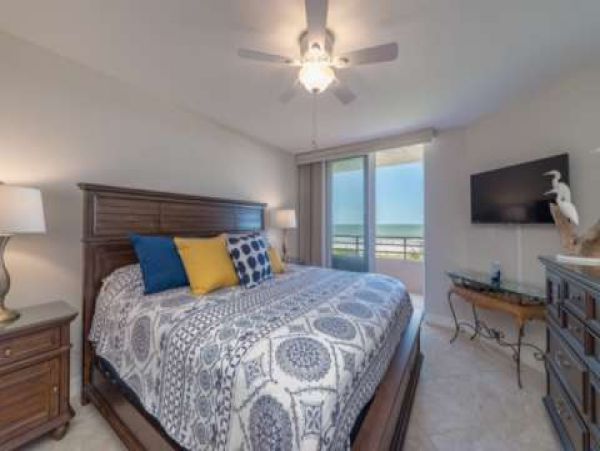 Marco Island Vacation Beach Condo Sleeps 4 Guests Gulf Views