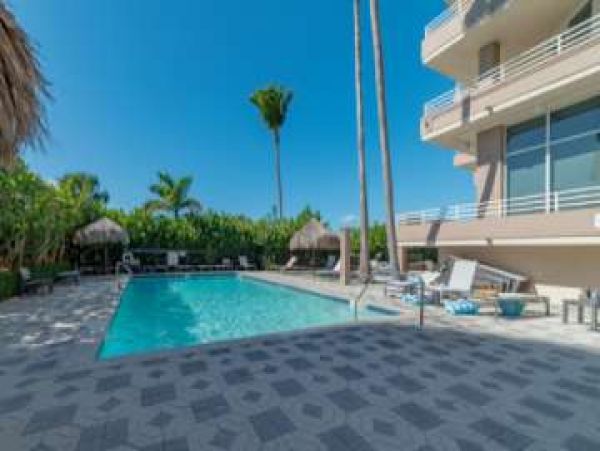 Marco Island Vacation Beach Condo Sleeps 4 Guests Gulf Views