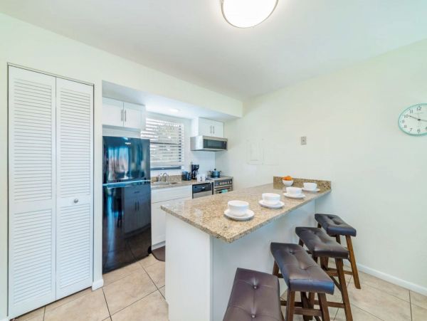 One Bedroom Marco Island Vacation Condo Sleeps 4 Guests