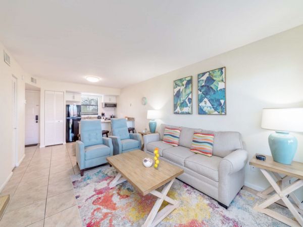 One Bedroom Marco Island Vacation Condo Sleeps 4 Guests