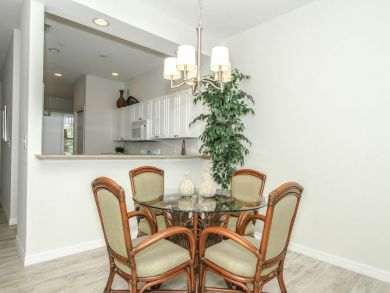Naples Condo 929480
