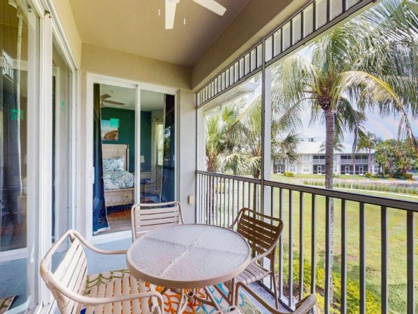 Naples Florida Vacation Rental | Lakefront Condo with Pool & Balcony