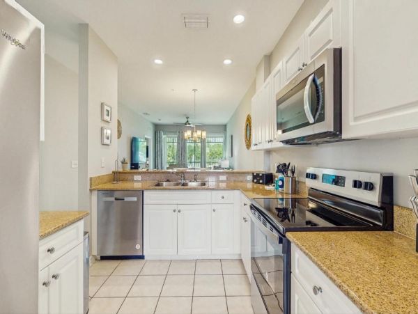 Naples Florida Vacation Rental | Lakefront Condo with Pool & Balcony