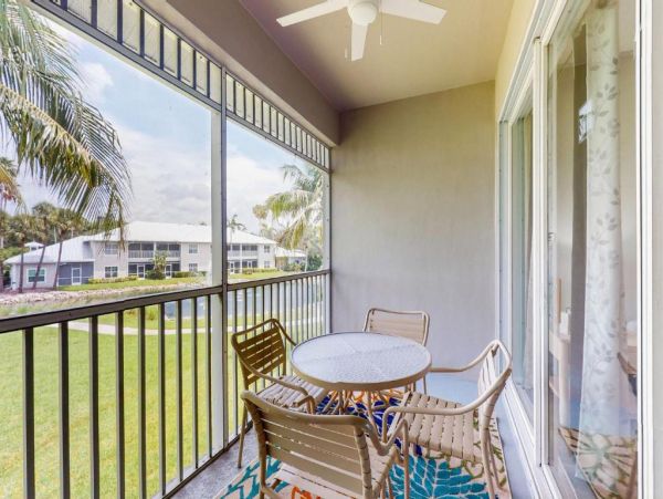 Naples Florida Vacation Rental | Lakefront Condo with Pool & Balcony