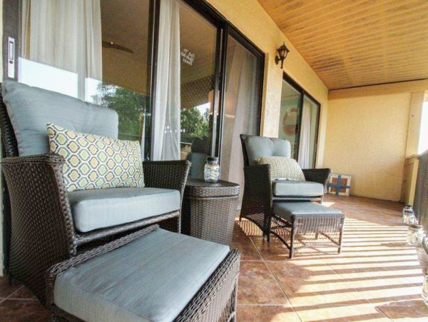 Naples Vacation Condo Sleeps 4 Guests Walk To Beach