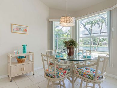 Spacious Four Bedroom Centrally Located to Downtown and 5th Spacious Four Bedroom Centrally Located to Downtown and 5th