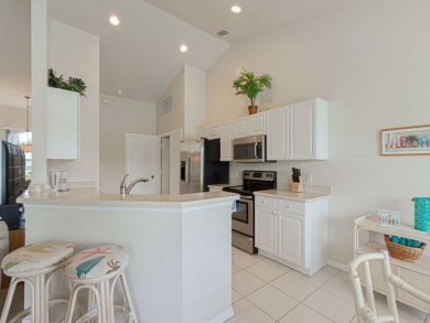 Spacious Four Bedroom Centrally Located to Downtown and 5th Spacious Four Bedroom Centrally Located to Downtown and 5th