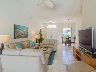 Spacious Four Bedroom Centrally Located to Downtown and 5th Spacious Four Bedroom Centrally Located to Downtown and 5th