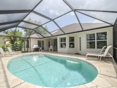 Spacious Four Bedroom Centrally Located to Downtown and 5th Spacious Four Bedroom Centrally Located to Downtown and 5th