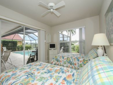 Spacious Four Bedroom Centrally Located to Downtown and 5th Spacious Four Bedroom Centrally Located to Downtown and 5th