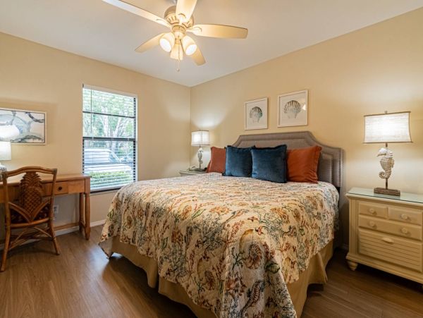 Exquisite 2-Bedroom Vacation Rental in Naples