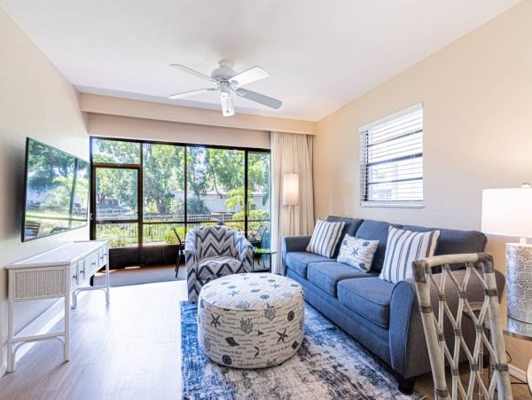 Exquisite 2-Bedroom Vacation Rental in Naples