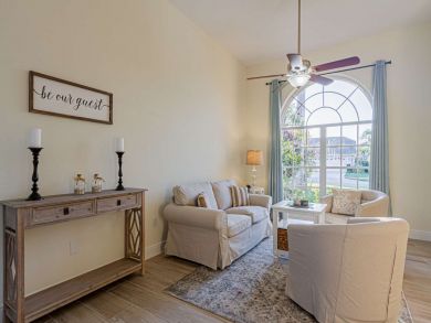 Naples Home 929497