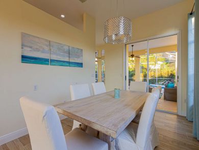 Naples Home 929497