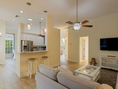 Naples Home 929497