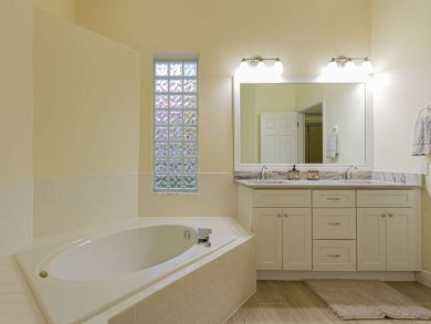 Naples Home 929497