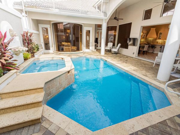Naples Vacation Rental Home With Private Pool & Spa Sleeps 6