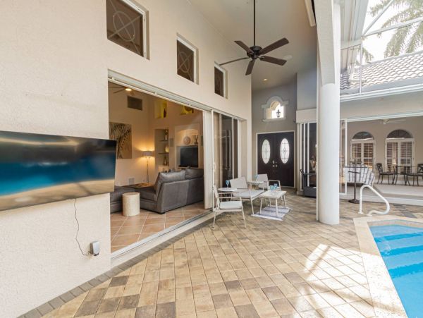 Naples Vacation Rental Home With Private Pool & Spa Sleeps 6