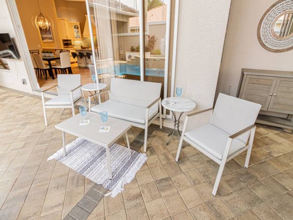 Naples Vacation Rental Home With Private Pool & Spa Sleeps 6