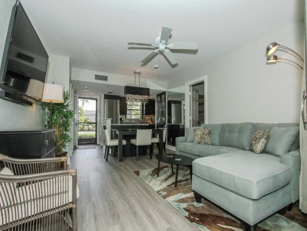 Luxurious Naples Vacation Condo 2 Bedroom