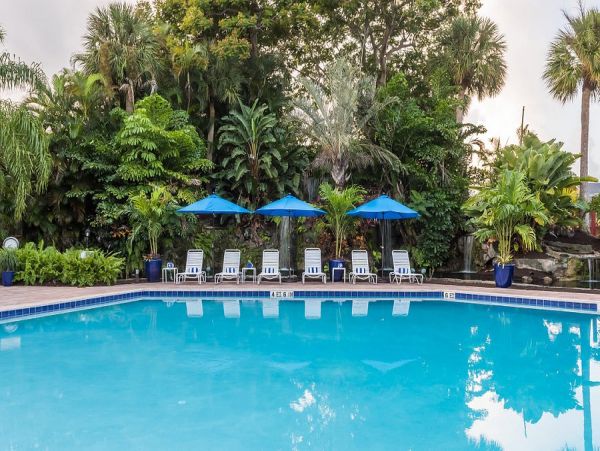 Luxurious Naples Vacation Condo 2 Bedroom