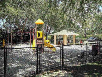 Naples Home 929503