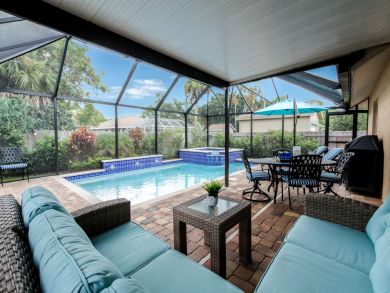 Tropical Oasis 6 Minutes from Vanderbilt Beach! Tropical Oasis 6 Minutes from Vanderbilt Beach!