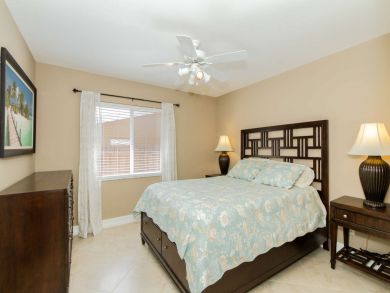Tropical Oasis 6 Minutes from Vanderbilt Beach! Tropical Oasis 6 Minutes from Vanderbilt Beach!
