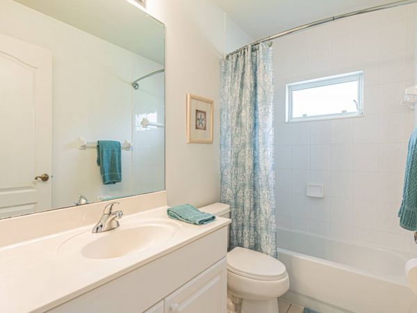 Upscale Naples Getaway: Pool, 4 Beds, Close to 5th Ave
