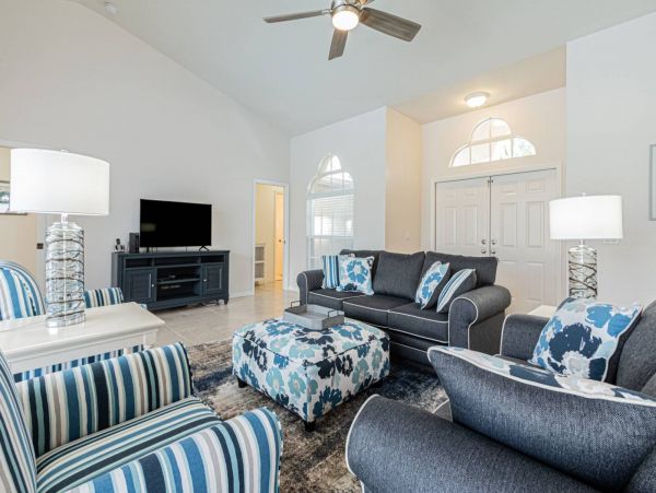 Upscale Naples Getaway: Pool, 4 Beds, Close to 5th Ave