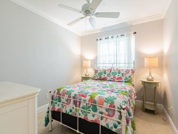 Naples Three Bedroom Vacation Rental with Private Caged Pool